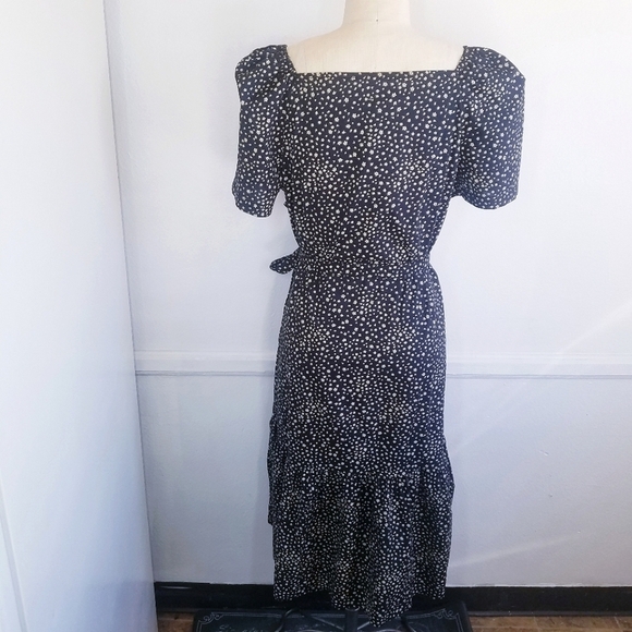 Levi's | Black Floral Midi Flare Dress M - Picture 2 of 15